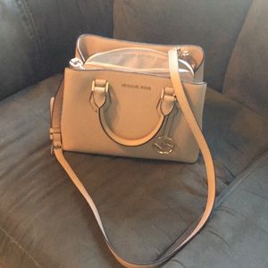 Michael Kors Hand Bag